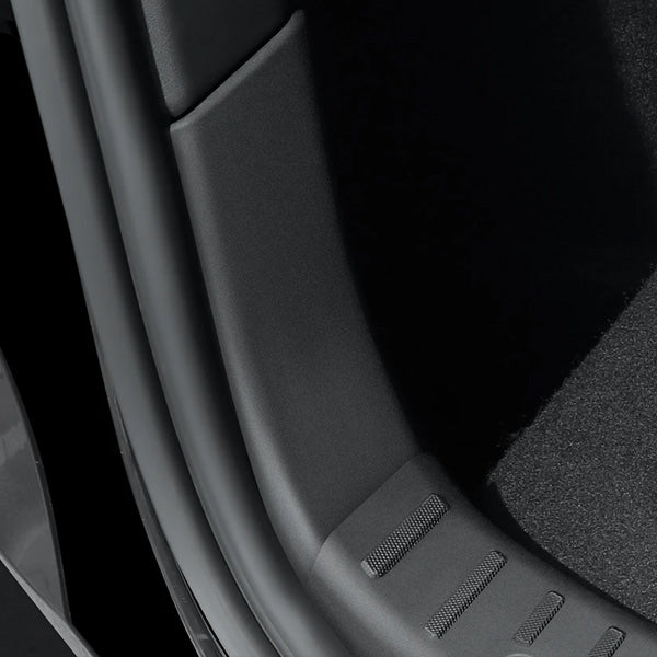 Stainless steel rear trunk protection<br> Tesla Model Y